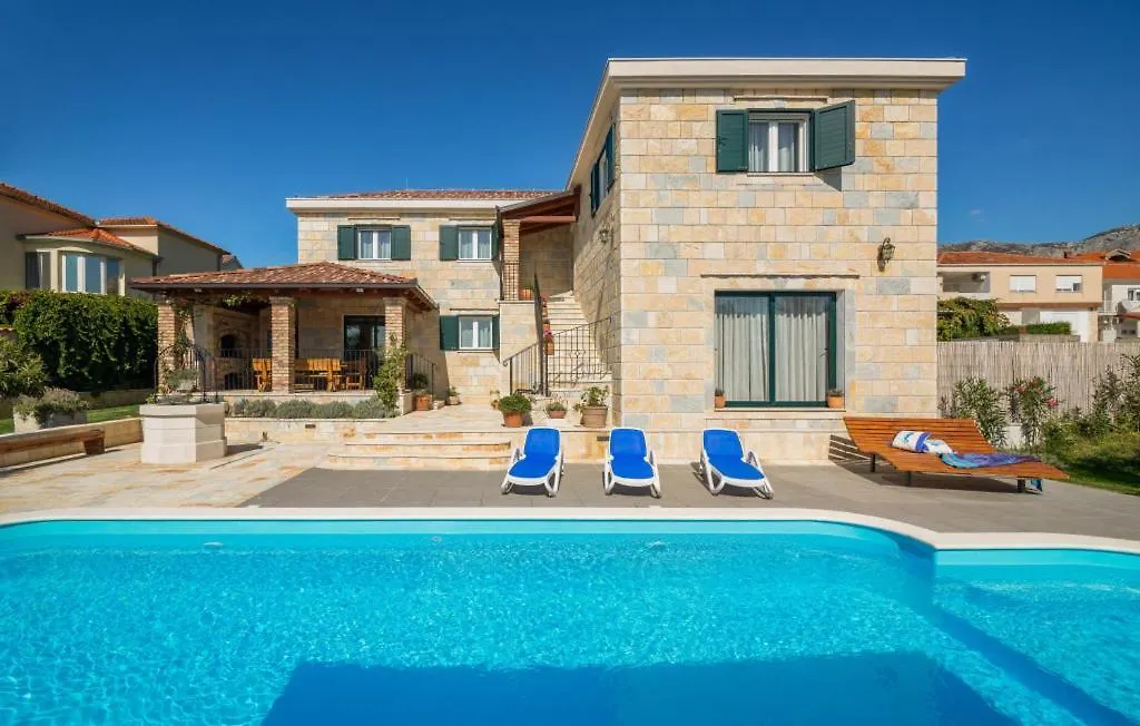 Villa Dominus - Split By Villas Guide