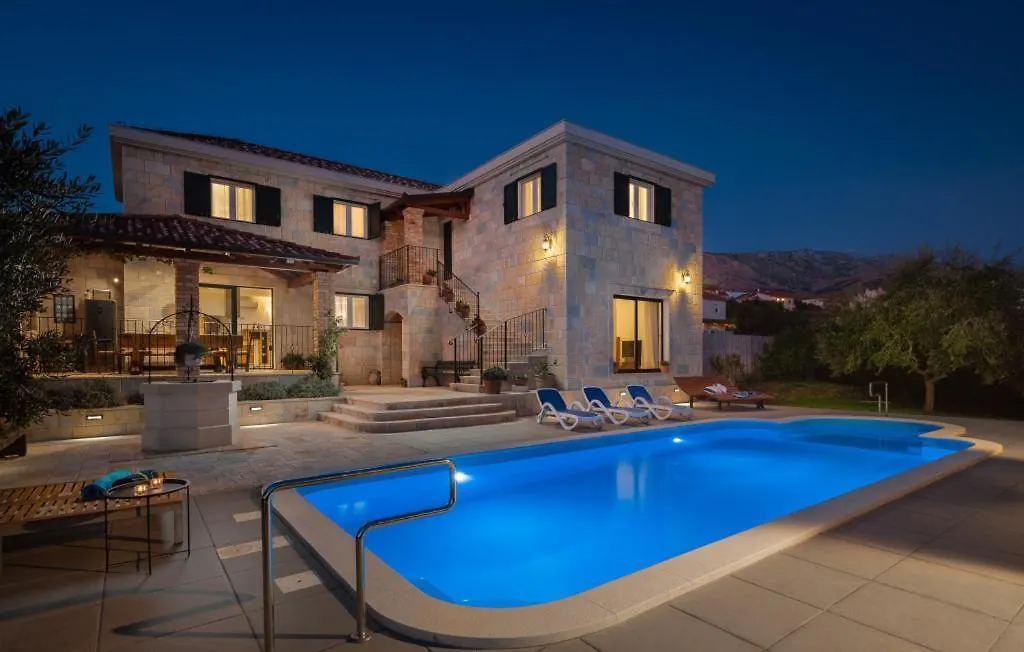 Villa Dominus - Split By Villas Guide